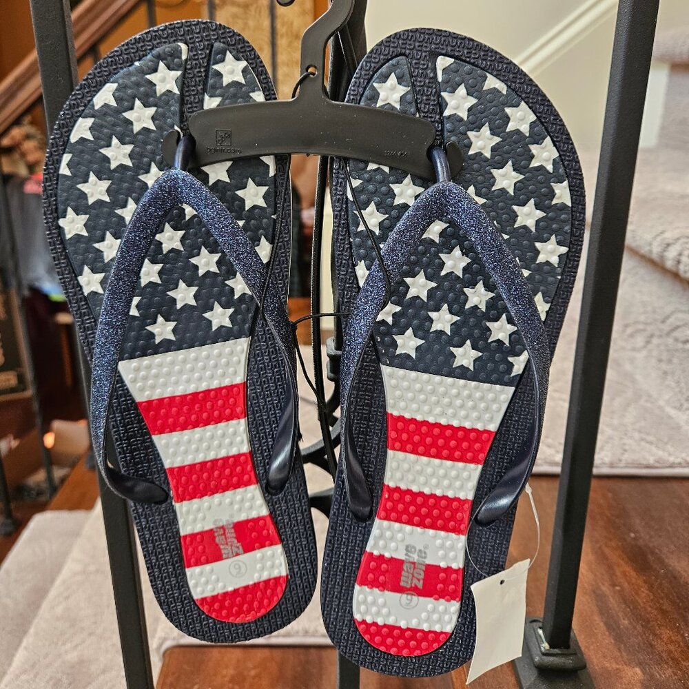 NWT Wave Zone Women's Americana Flip-Flops, Sz 9 & 10